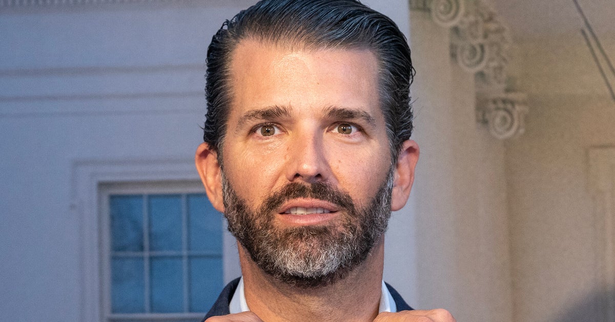 NextImg:Jimmy Fallon Jabs Donald Trump Jr. In Picture Breakdown Of His Dad’s Woes