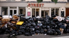In Paris, Huge Heaps Of Garbage Become A Symbol Of Protest In Paris, Huge Heaps Of Garbage Become A Symbol Of Protest