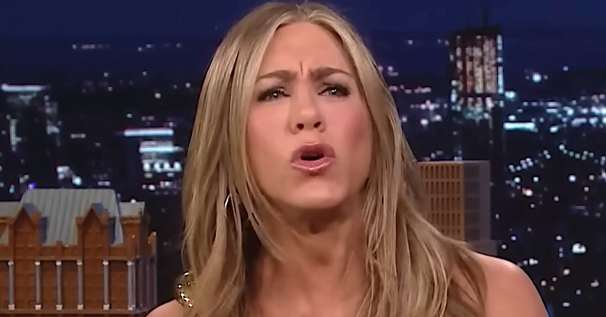 Photo of Jennifer Aniston Says Adam Sandler Always Has Same Reaction To People She’s Dating