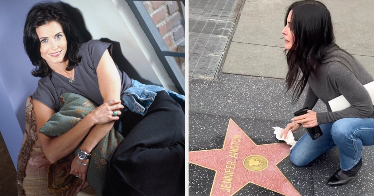 Photo of Courteney Cox Has A Real ‘Monica Moment’ As She Visits Her Star On The Hollywood Walk Of Fame