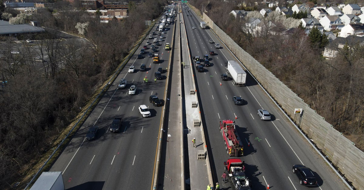 NextImg:Police: Driver Veered Into Highway Work Zone, Killing 6