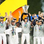 「小さな行動に全てが表れる」WBC侍ジャパンのベンチ「綺麗すぎない？」と海外で注目。礼儀正しさに称賛の声止まず