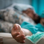 Βρετανός «πέθανε» για λίγα λεπτά και ανατρέπει τη θεωρία για το «φως στην άκρη του