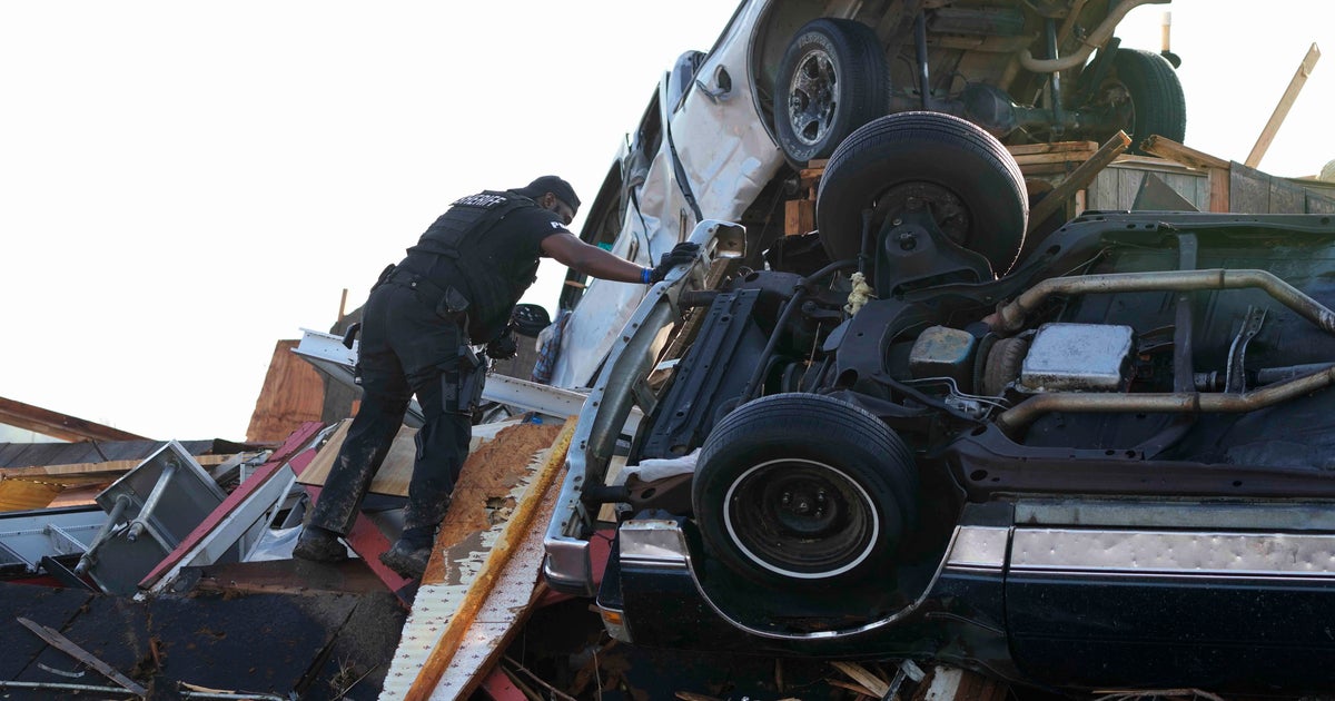 NextImg:Daunting Recovery Underway In Tornado-Devastated Mississippi