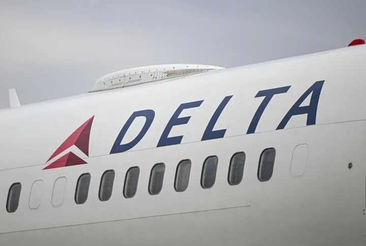 Delta Passenger Arrested After Opening Plane Door And Triggering Exit Slide (huffpost.com)