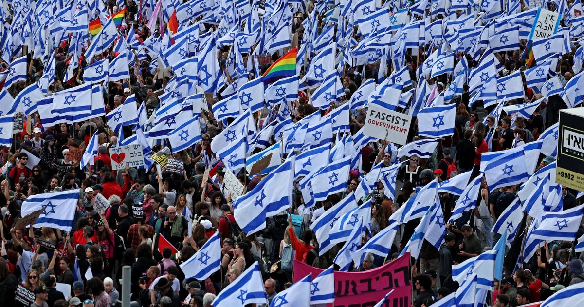 Les syndicats israéliens lancent une grève des travailleurs, augmentant la pression sur Netanyahu