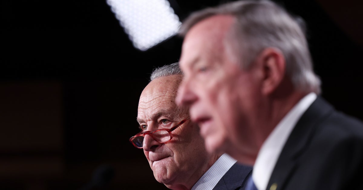 NextImg:Chuck Schumer, Dick Durbin Urge Biden Against Restarting Family Detention Policy