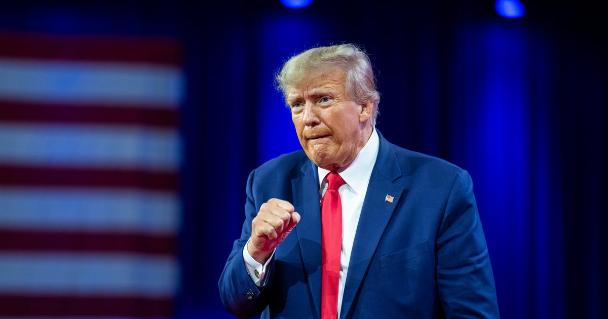 NextImg:In Trump Probe, Manhattan Grand Jury Is Back At Work