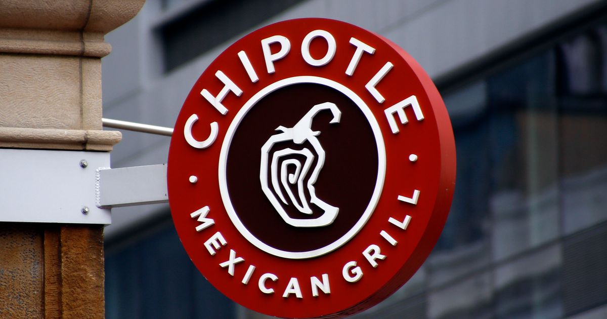 Chipotle Will Settle Union-Busting Claims with 0K Payment to Workers