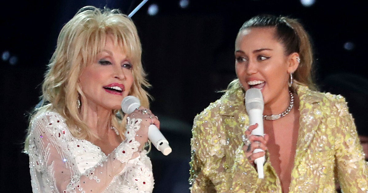 NextImg:Wisconsin School Won't Allow Students To Perform Miley Cyrus And Dolly Parton's Song