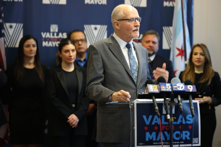 Paul Vallas accepts the endorsement of the Illinois Hispanic Chamber of Commerce on Friday. Later that day, he hosted a packed "Vamos con Vallas" event celebrating his Latino support.