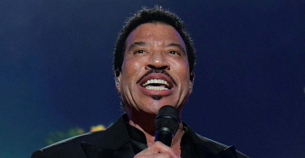 Lionel Richie scherzt über Sex Drive „All Night Long“.