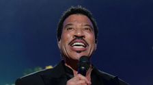 

    Lionel Richie Jokes His ‘All Night Long’ Sex Drive Is Now Very Different

