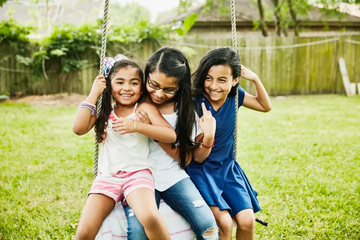 Siblings Who Grow Up Together Can Have Vastly Different Childhoods. Here's Why