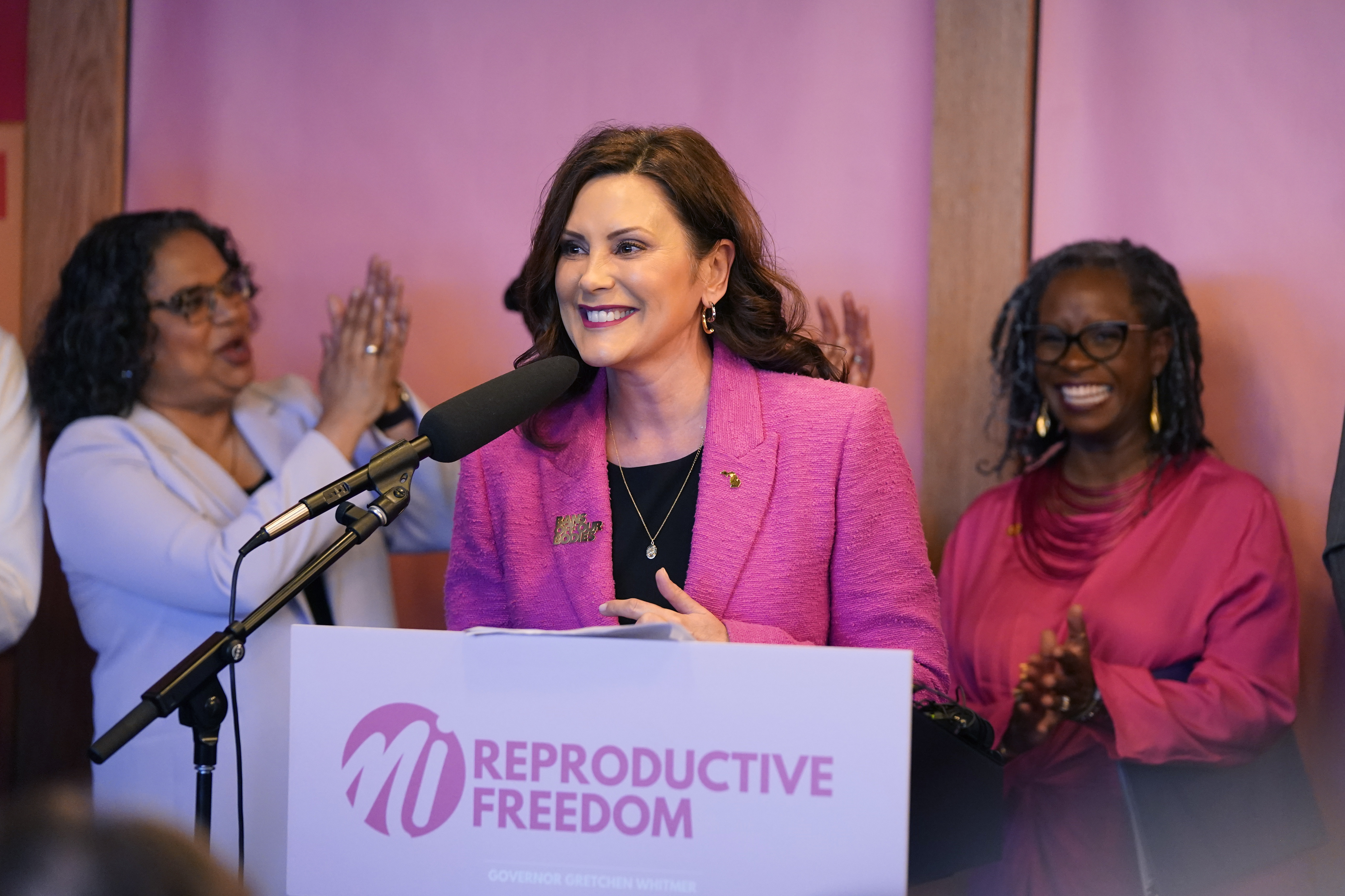 Gretchen Whitmer Strikes 1931 Abortion Ban From Michigan Law | HuffPost ...