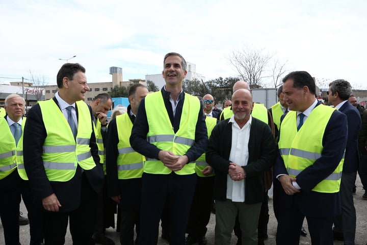 Έναρξη των πρόδρομων εργασιών για την κατασκευή του νέου Γηπέδου του ΠΑΟ στον Βοτανικό, Πέμπτη 6 Απριλίου 2023. Το χώρο του εργοταξίου επισκέφθηκαν οι υπουργοί Γιώργος Γεραπετρίτης (Επικρατείας), Θόδωρος Σκυλακάκης (Αναπληρωτής Υπουργός Οικονομικών), Άδωνις Γεωργιάδης (Ανάπτυξης και Επενδύσεων), ο Πρόεδρος της ΠΑΕ Παναθηναϊκός Γιάννης Αλαφούζος, ο Πρόεδρος του Ερασιτέχνη Παναθηναϊκού Παναγιώτης Μαλακατές, ο Διευθύνων Σύμβουλος της Alpha Bank Βασίλης Ψάλτης όπου ενημερώθηκαν από τον δήμαρχο Αθηναίων Κώστα Μπακογιάννη για τις εργασίες. (ΒΑΣΙΛΗΣ ΡΕΜΠΑΠΗΣ/EUROKINISSI)