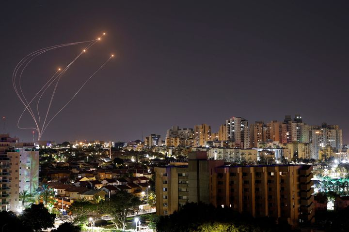 Ισραηλινό αντιπυραυλικό σύστημα αναχαιτίζει πυρά απο την Γάζα