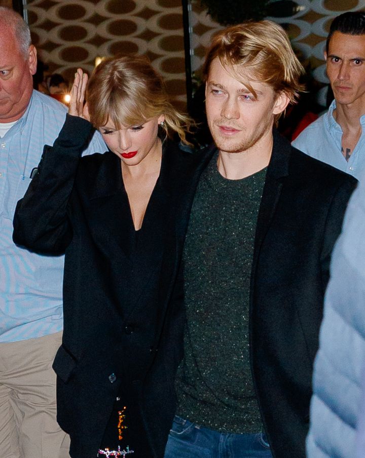 Taylor Swift and Joe Alwyn depart Zuma on October 06, 2019 in New York City. (Photo by Jackson Lee/GC Images)