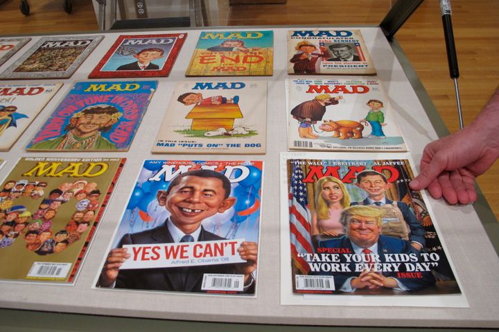 Από την έκθεση «Artistically Mad: Seven Decades of Satire», που διοργανώθηκε στη Βιβλιοθήκη & Μουσείο Cartoon Billy Ireland του στο Ohio State University το 2018. (AP Photo/Andrew Welsh-Huggins)