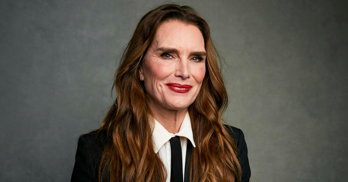 Brooke Shields sagt, dass ihre Mutter in sie 'verliebt' war und sie von ...