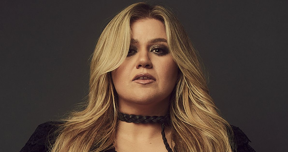 Kelly Clarkson Releases 2 Fiery New Songs | HuffPost Entertainment