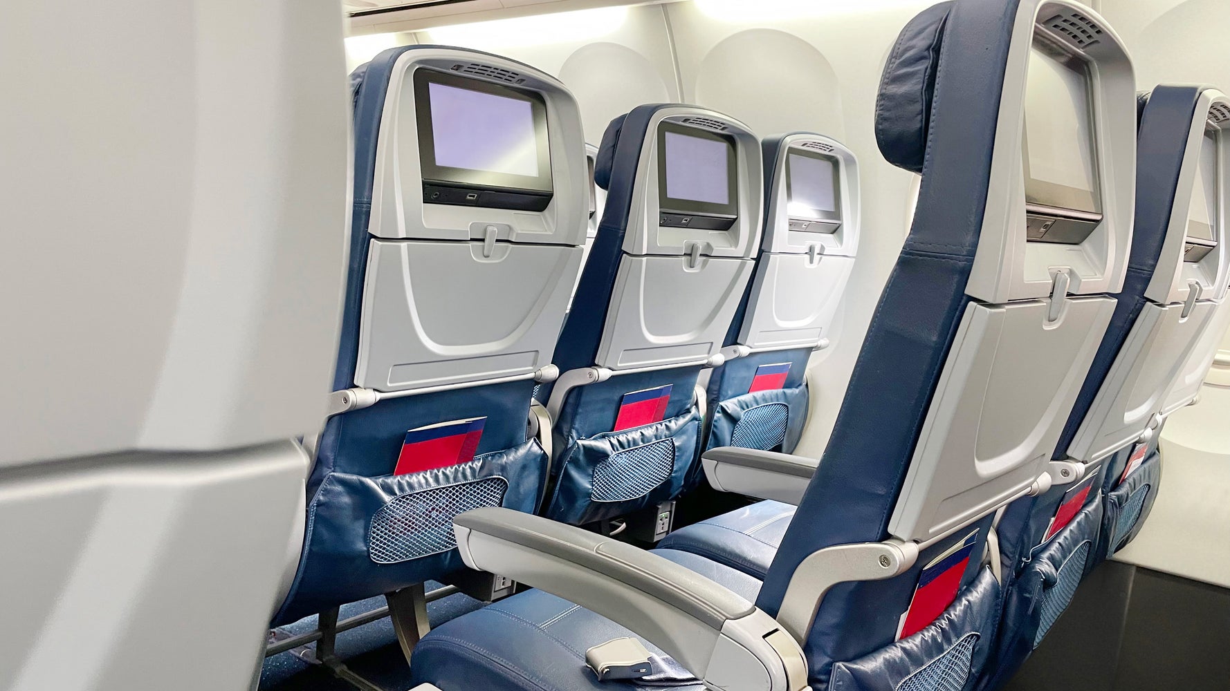 The Worst Plane Seats You Should Never Pick When Flying HuffPost