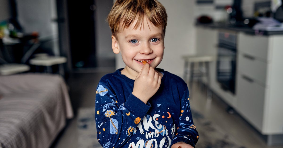 34 Tweets That Prove Satan Himself Couldn't Separate Kids From Snacks - Vimarsana News