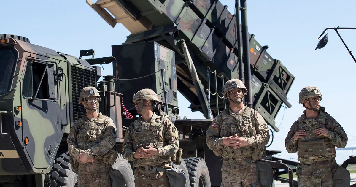 Ukraine: U.S.-Made Patriot Guided Missile Systems Arrive | HuffPost ...