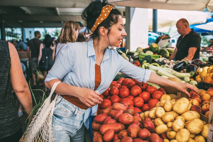 Consider visiting a local farmers market or farm-to-table restaurant, rather than eating at establishments with a larger environmental footprint.