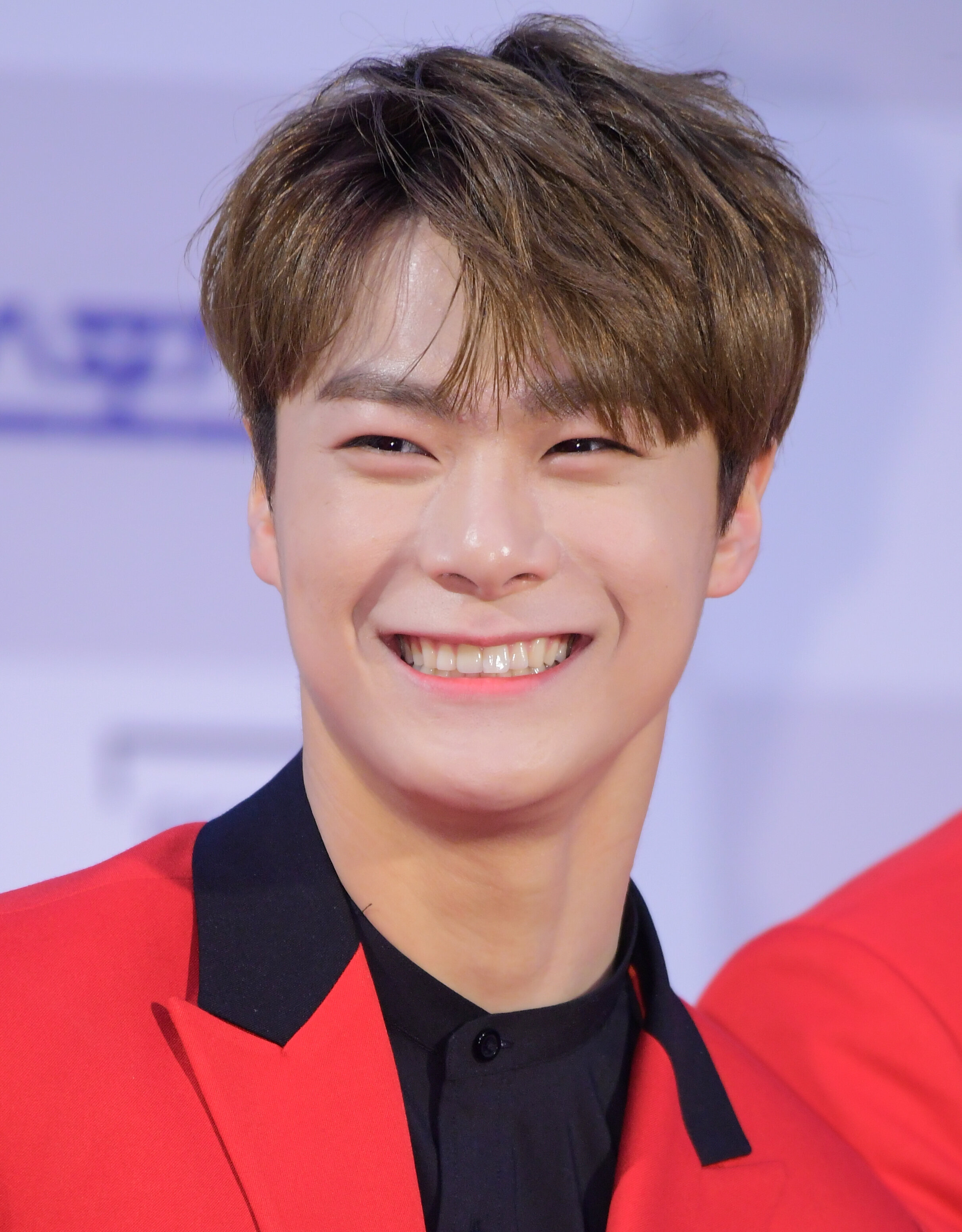 K-Pop Star Moonbin Dies At 25 | HuffPost Latest News