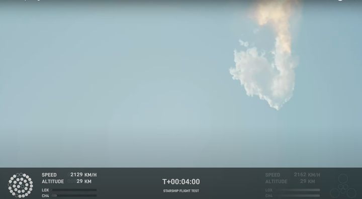 Screenshot of moment SpaceX Starship rocket fails in test launch.