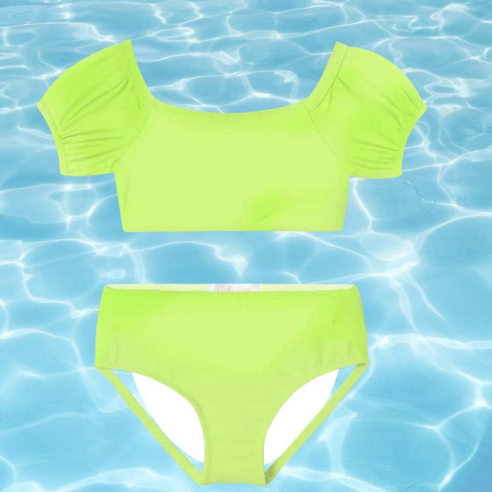 A Swimsuit Color Visibility Test Will Keep Your Kids Safe in Summer