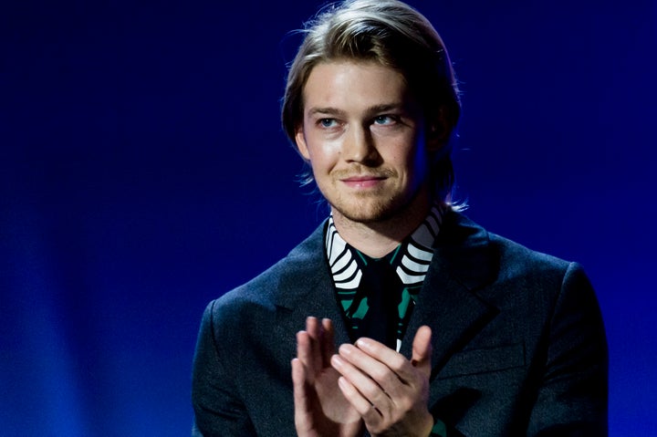 Joe Alwyn participa do Festival Internacional de Cinema de San Sebastian, na Espanha, em 18 de setembro de 2020. (Foto de Juan Naharro Gimenez/WireImage)