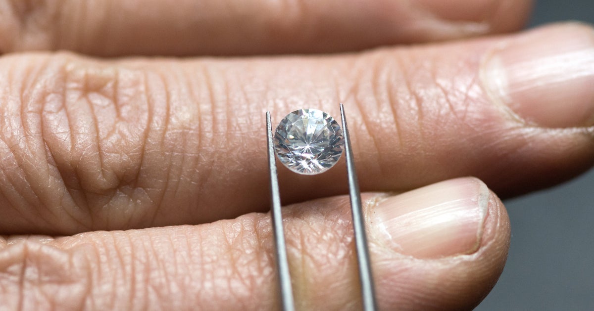 Synthetic Diamonds Are Wildly Cheaper Than Natural Ones. So What’s The Catch? Synthetic Diamonds Are Wildly Cheaper Than Natural Ones. So What’s The Catch?