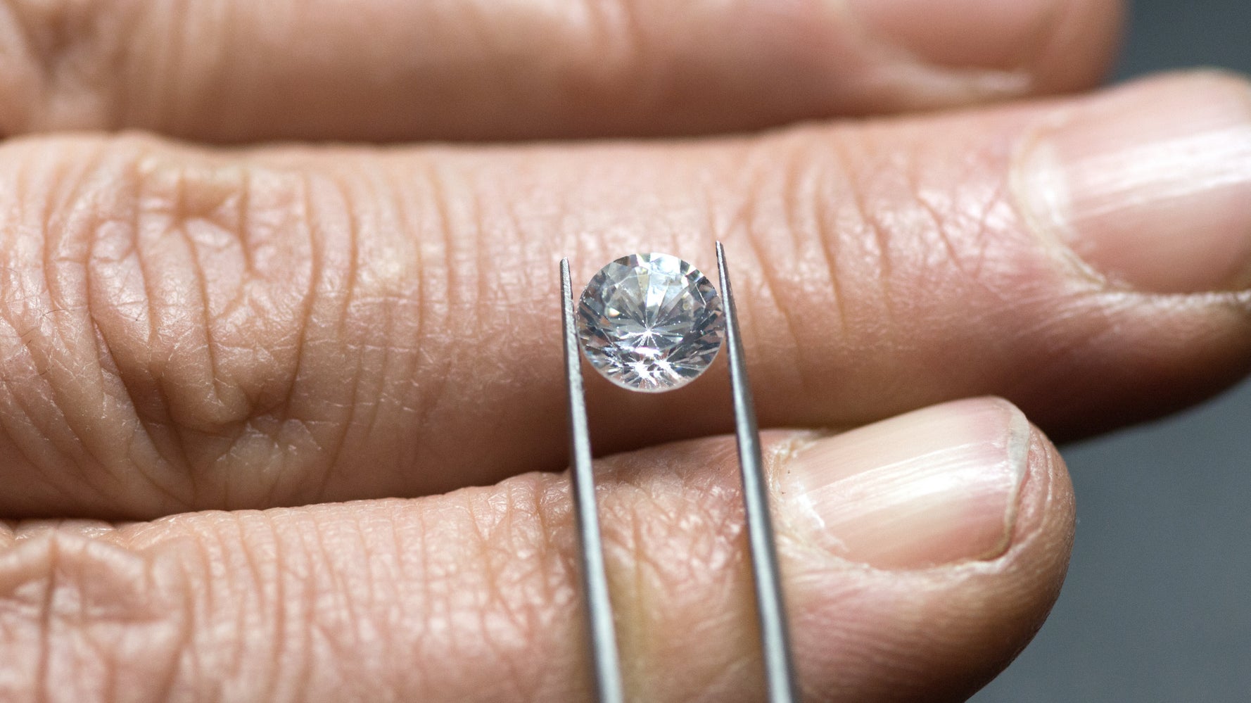 What s The Difference Between Natural And Lab Grown Diamonds
