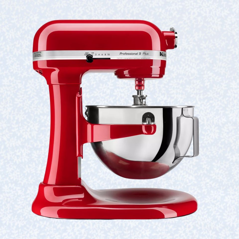 An expert-recommended stand mixer