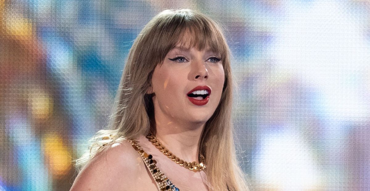 Taylor Swift Fans Help Debunk Floridians' Viral UFO Fears On TikTok ...
