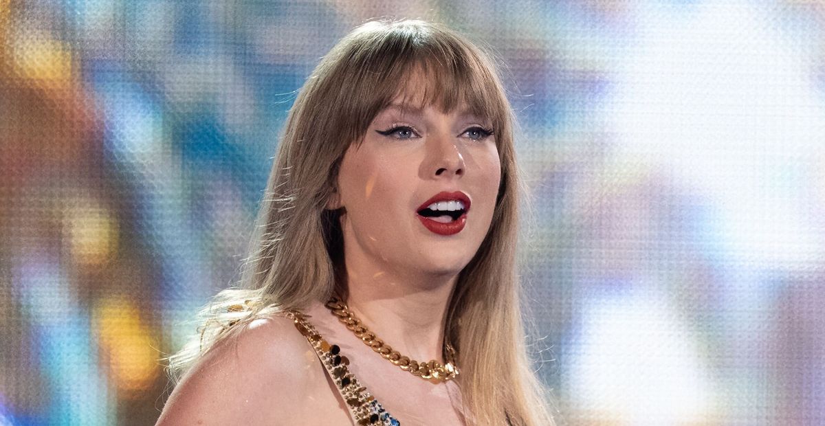 Taylor Swift Fans Help Debunk Floridians’ Viral UFO Fears On TikTok ...