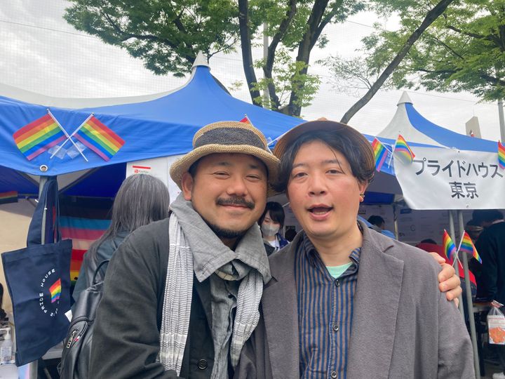 （左から）田中昭全さんと川田有希さん（2023年4月22日）