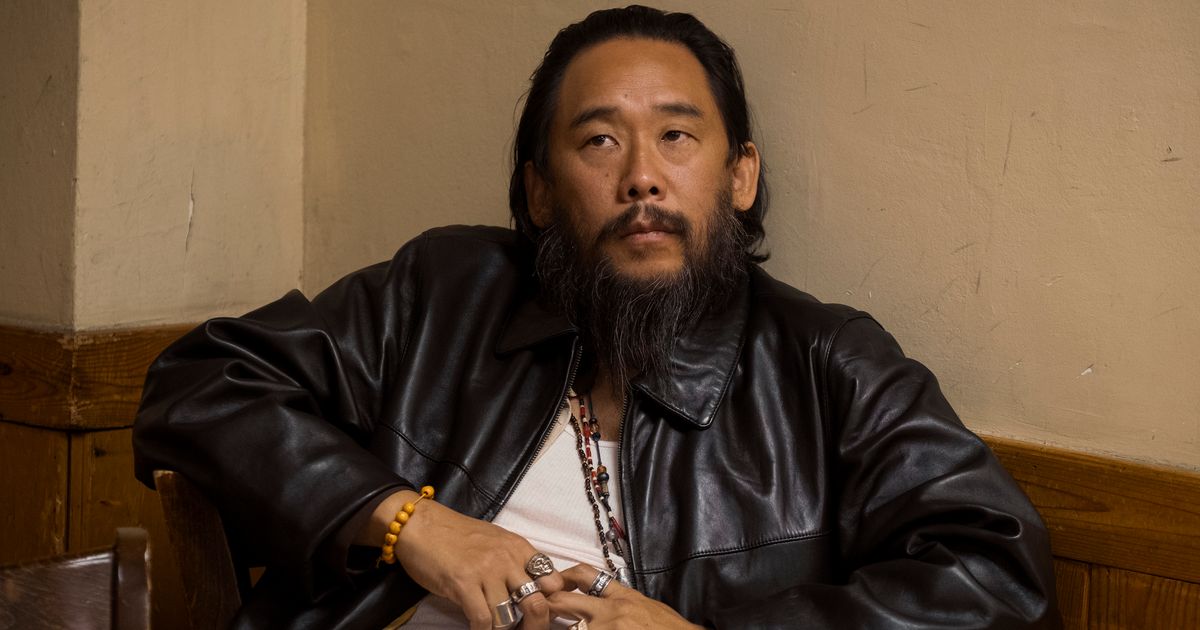 How Facebook graffiti artist David Choe earned $200 million