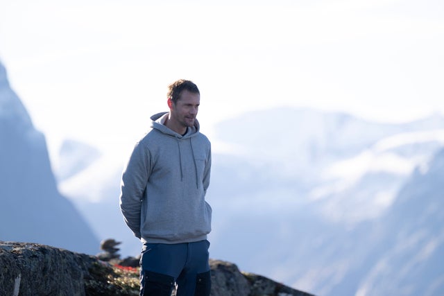 Alexander Skarsgård as Lukas Matsson in Episode 5.