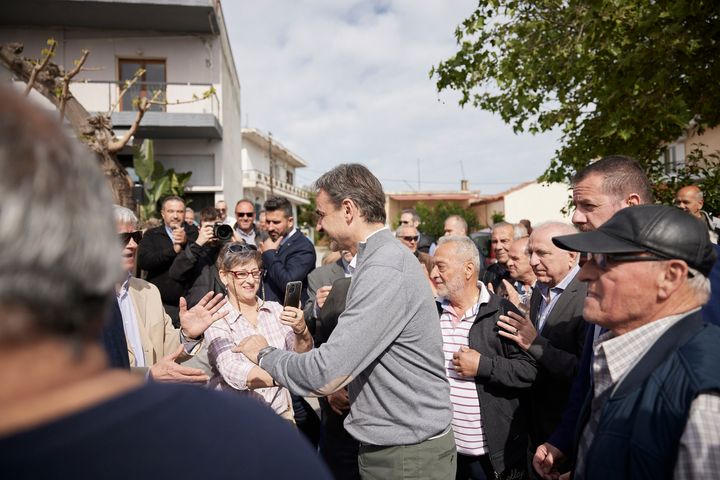 Ο Κυριάκος Μητσοτάκης συνομίλησε με κατοίκους της περιοχής