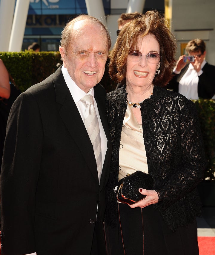 Bob Newhart e Ginnie Newhart, retratados em 2015.