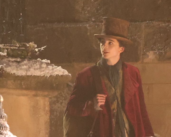 BATH, ENGLAND - OCTOBER 14: Timothée Chalamet seen filming the new Willy Wonka movie on October 14, 2021 in Bath, England. (Photo by Neil Mockford/GC Images)