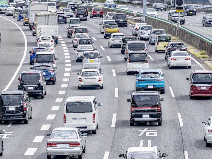 車の渋滞のイメージ画像