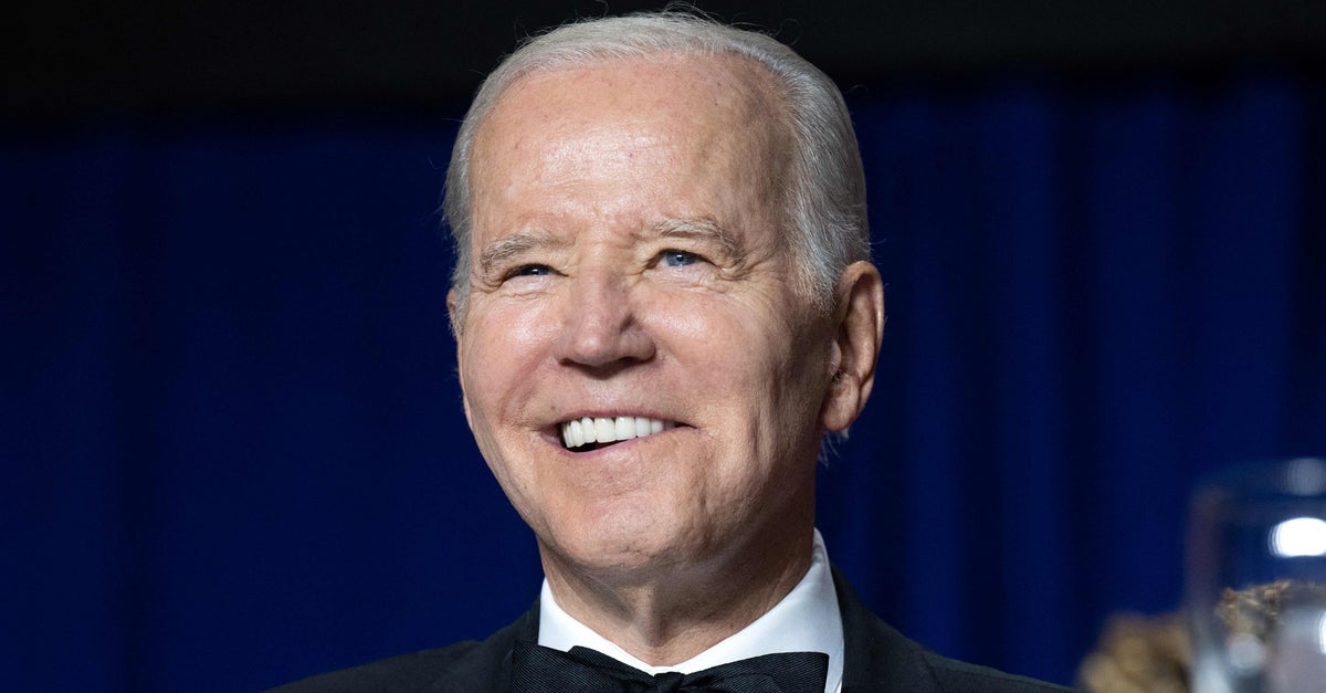 Biden Torches Fox News, Tucker Carlson At White House Correspondents’ Dinner Biden Torches Fox News, Tucker Carlson At White House Correspondents’ Dinner