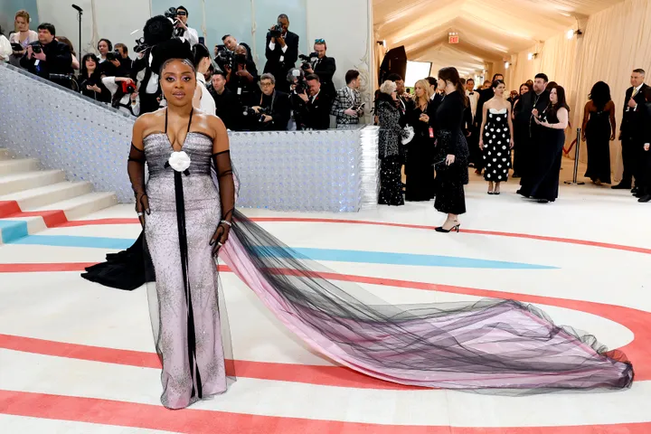 Met Gala 2023: Emma Chamberlain 'Won't Fight' Her Interviews Going Viral  (Exclusive)