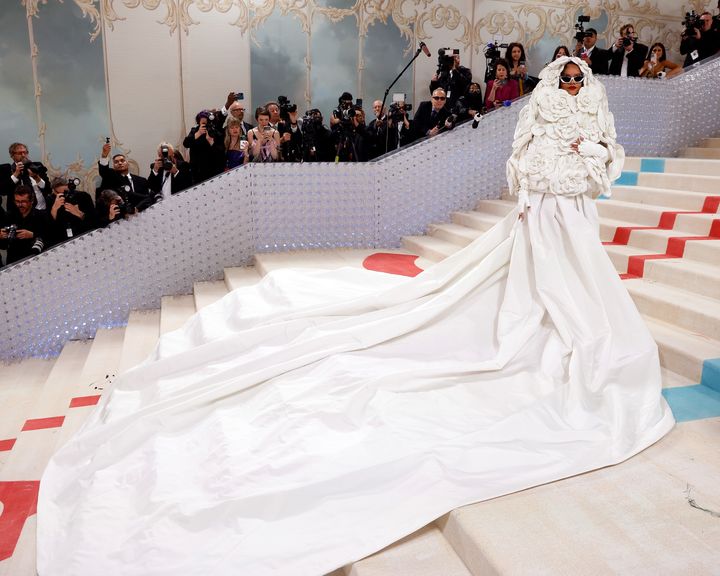 Rihanna Is Still The Queen Of The Met Gala Red Carpet | HuffPost UK ...