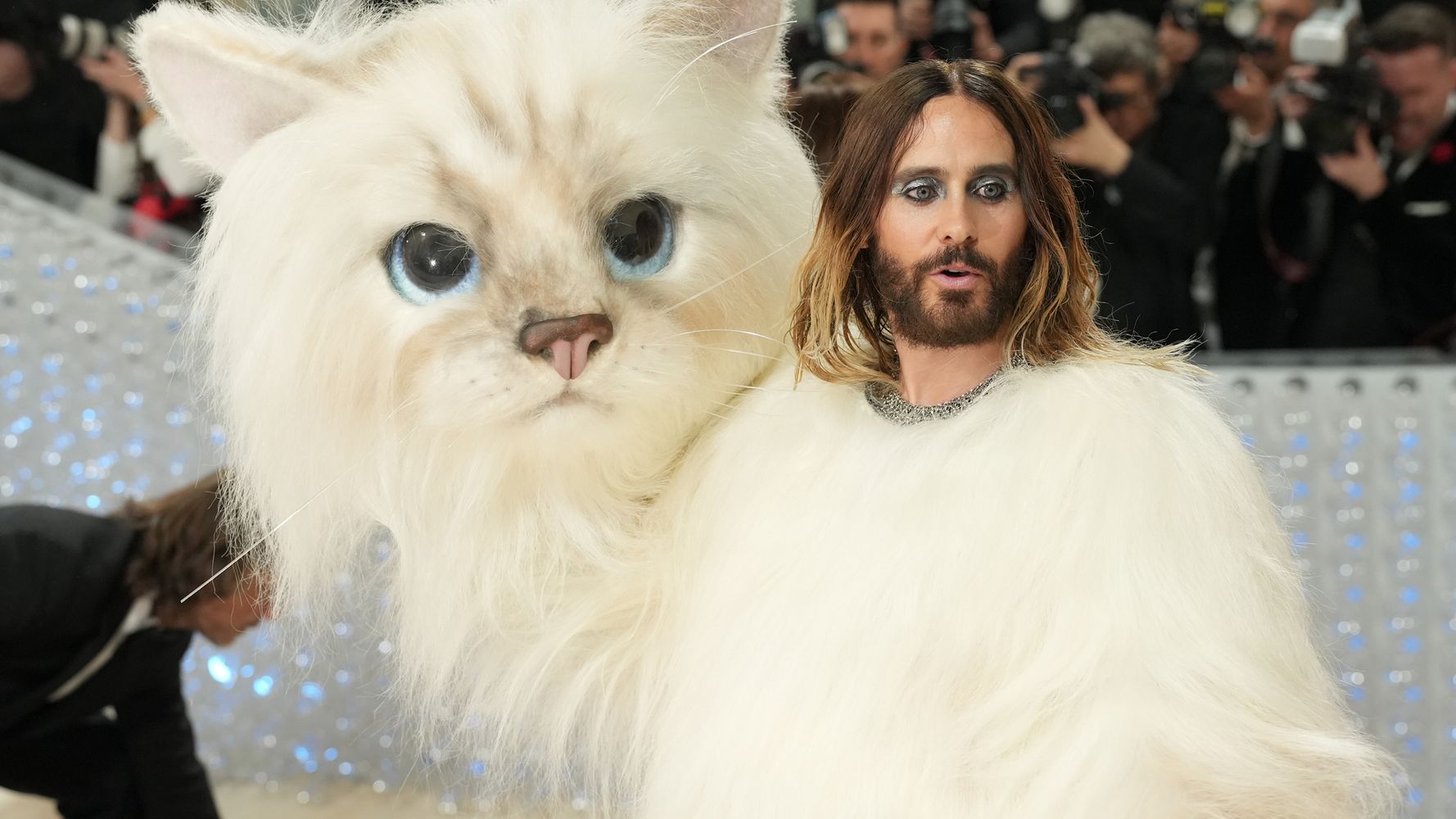 1778px x 1000px - This Dog Had The Best Reaction To Jared Leto At The Met Gala | HuffPost UK  Entertainment