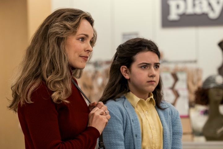 Rachel McAdams as Barbara Dimon and Abby Ryder Fortson as Margaret Simon in "Are You There God? It's Me, Margaret."